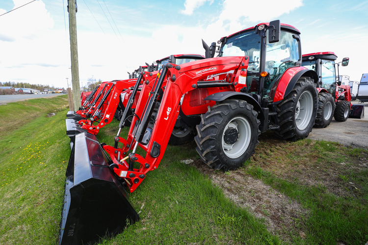 McCormick X5.45 - Cab