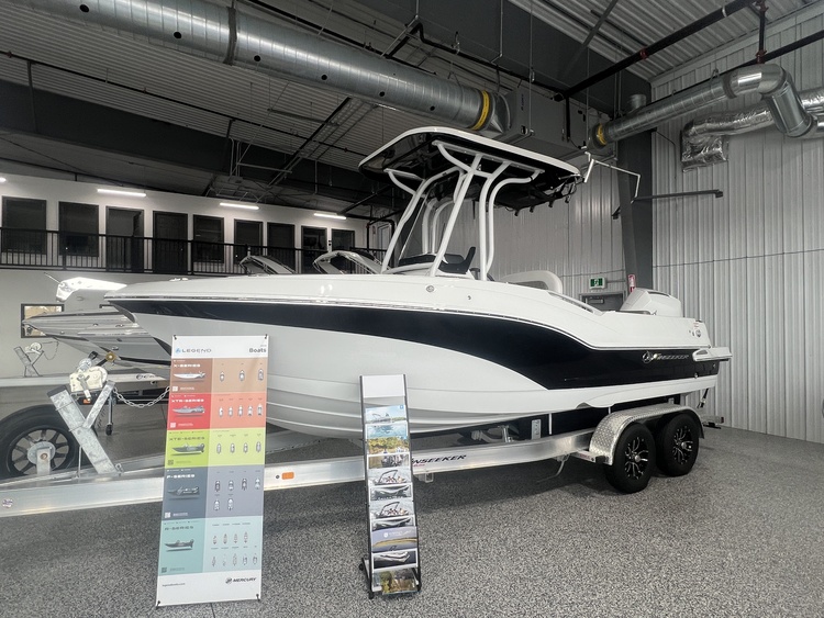 2024 CROWNLINE FINSEEKER 230CC