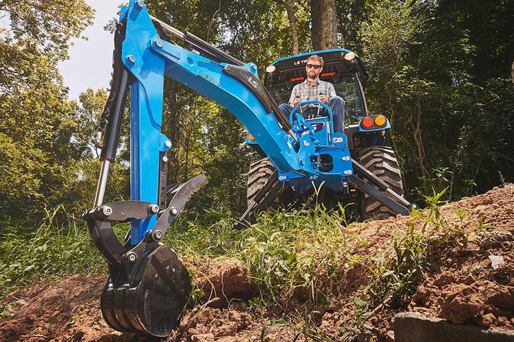 LS BACKHOE LB1300