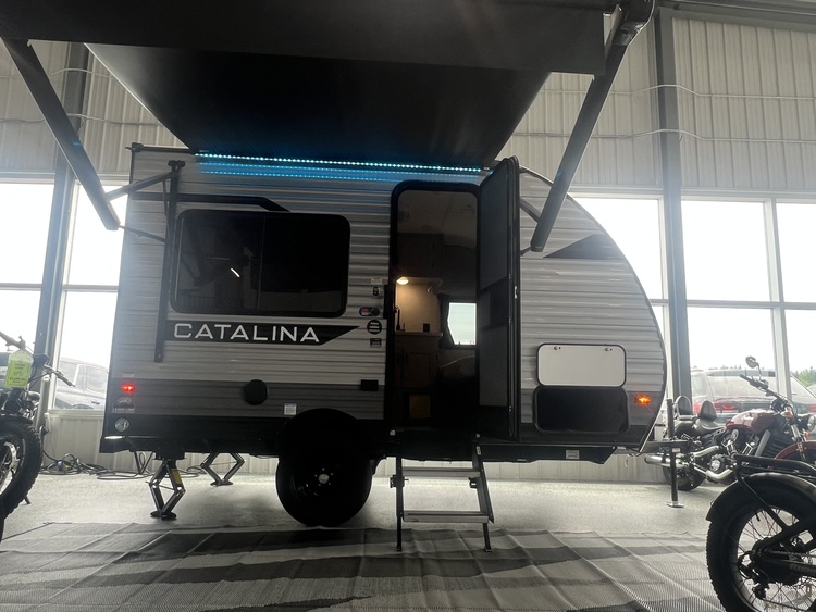 2025 FOREST RIVER COACHMEN CATALINA SUMMIT SERIES 134RDX
