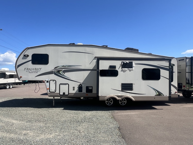 2015 FOREST RIVER FLAGSTAFF 8528IKWS